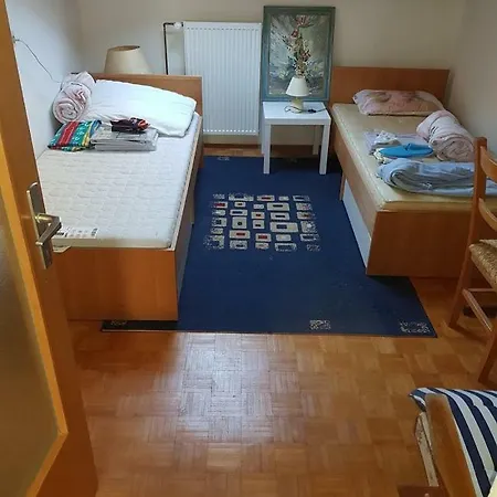 Kocevska Hiša za goste 4*